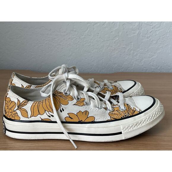 Converse Chuck Taylor 70 Low 'Vintage Floral' Sneakers - Picture 6 of 9